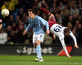 Элано герой, Бойер в пролете, АР