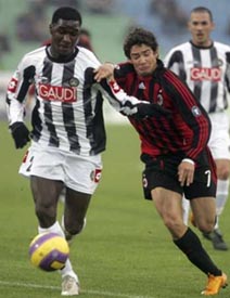 Пато остановили, фото Reuters