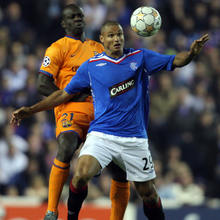 Кузен - на переднем плане, uefa.com