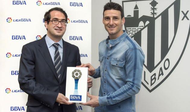 Аритц Адурис (справа), La Liga