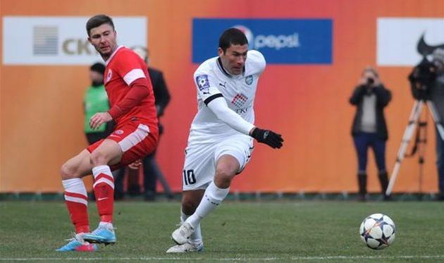 Владислав Гельзин в игре против Ильичевца, Фото Ильи Хохлова, Football.ua