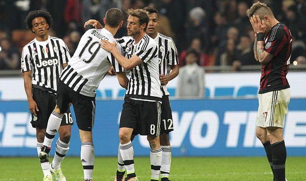 Ювентусу - Скудетто, Милану - ничего, getty images 