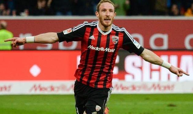 Гол Моритца Хартманна помог Ингольштадту одолеть Боруссию М, schwaebische.de