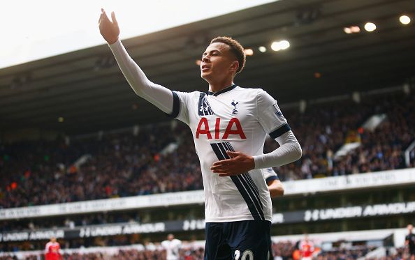 Первый гол в матче на счету Деле Алли, Getty Images