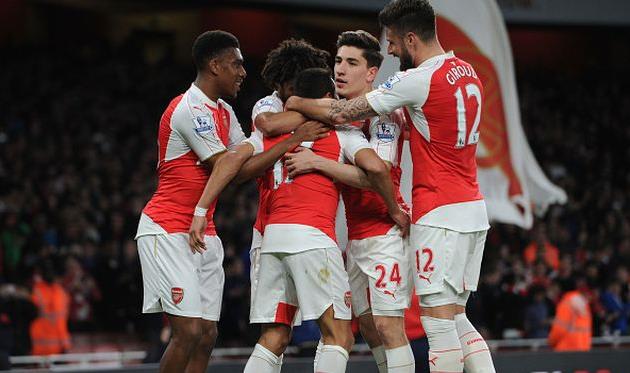 Канониры празднуют взятие ворот Вест Брома, Getty Images