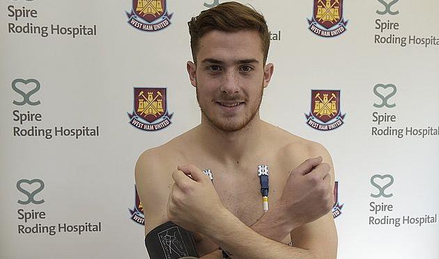 Тони Мартинес, whufc.com