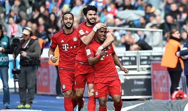 Мехди Бенатья, Сердар Таски и Дуглас Коста, getty images