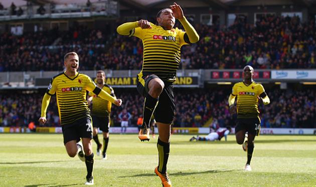 Трой Дини (В центре), Getty Images