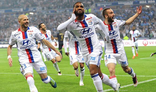 Александр Ляказетт и компания одержали яркую и важную победу в борьбе за вторую строчку, Getty Images