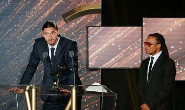 Награду Златану вручил Эдгар Давидс, Sky Sports