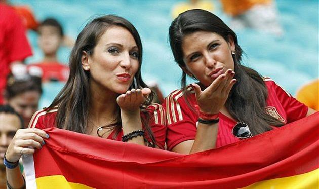 Испанские сеньориты уже готовы к празднику, dailymail.co.uk