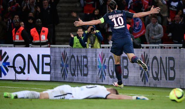 Златан Ибрахимович празднует взятие ворот Нанта, Getty Images
