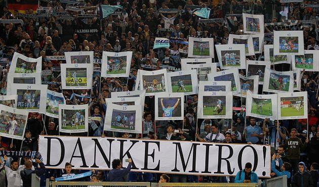 Тифози Лацио попрощались с Миро Клозе, getty images