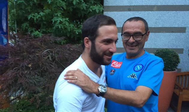 Гонсало Игуаин и Маурицио Сарри, gazzetta.it