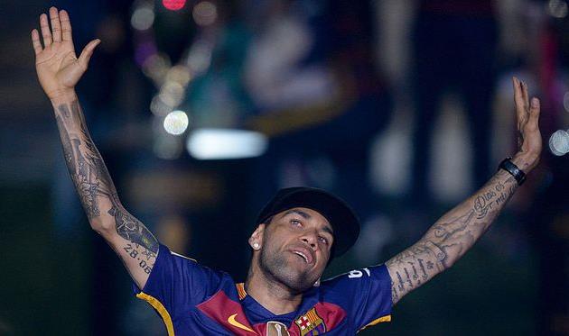 Даниэль Алвес, Marca