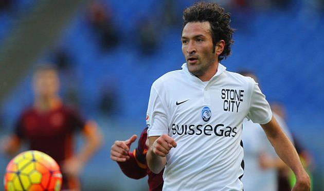 Аталанта продлила Раймонди