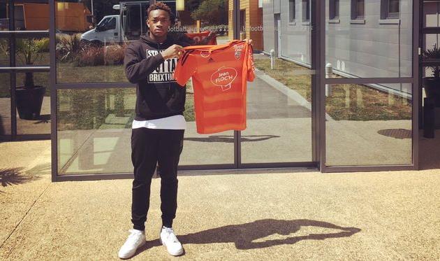 Ли Марвин Куаку, Twitter