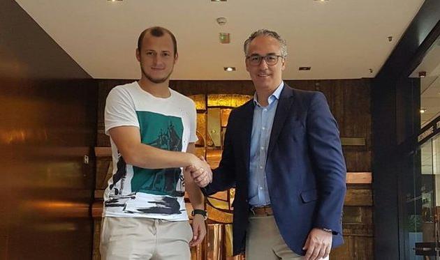 Роман Зозуля (слева), realbetisbalompie.es