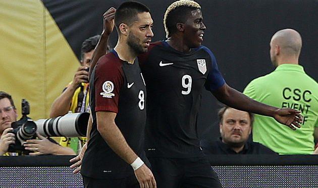 Клинт Дэмпси и компания не остановились на групповом этапе домашнего турнира, Getty Images