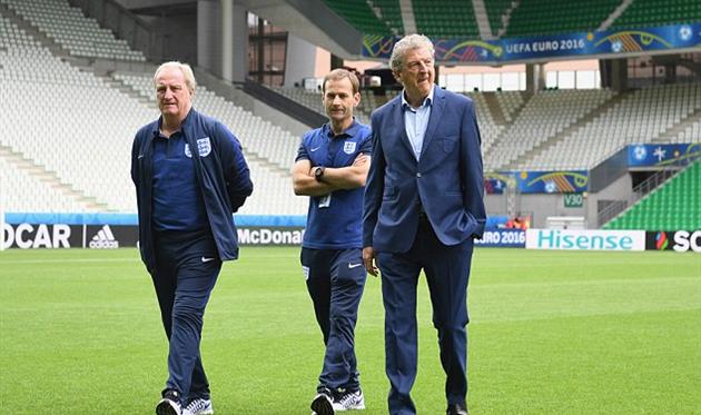 Дэн Эшворт (в центре), dailymail.co.uk