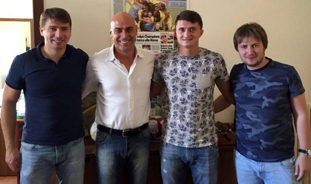 Василий Прийма (второй справа), frosinonecalcio.com