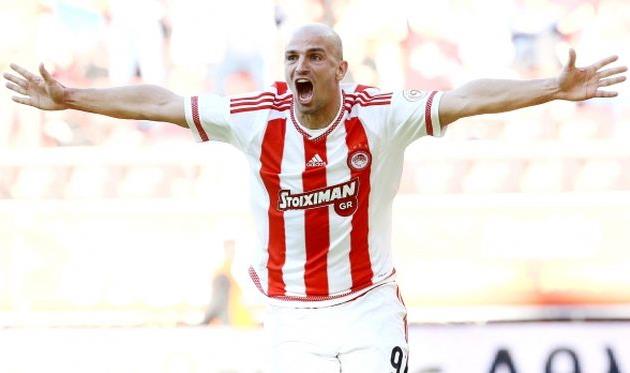 Эстебан Камбиассо, olympiacos.org