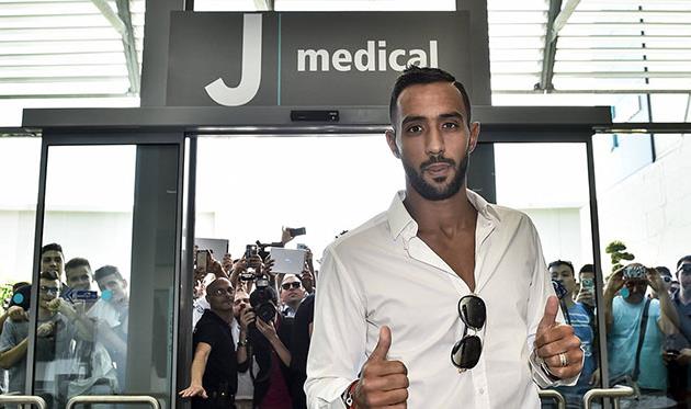 Мехди Бенатья, фото ФК Ювентус