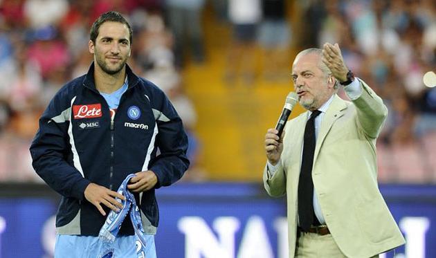 Гонсало Игуаин и Аурелио Де Лаурентис, gazzetta.it