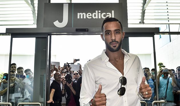 Мехди Бенатья, фото ФК Ювентус