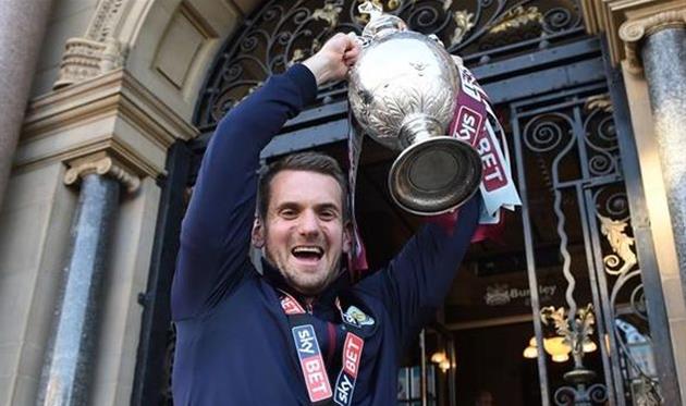 Том Хитон, burnleyfootballclub.com