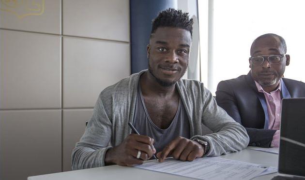 Максвелл Корне, olweb.fr