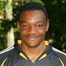 Стив Манданда