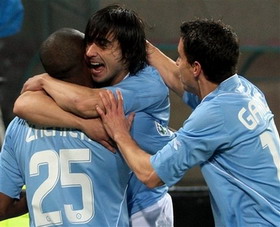 Наполи забило, АР