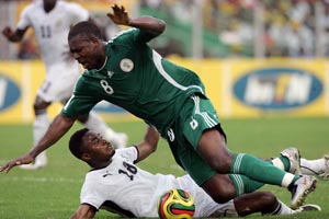 Мунтари против Айегбени, АР