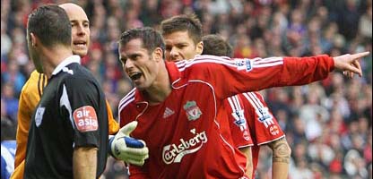 В августе в ворота Красных поставили смешной пенальти