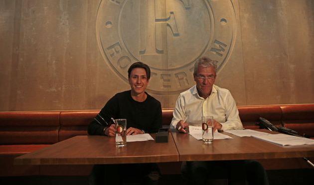 Стевен Бергхейс (слева), ФК Фейенорд