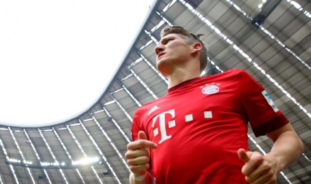 БАСТИАН ШВАЙНШТАЙГЕР, TWITTER