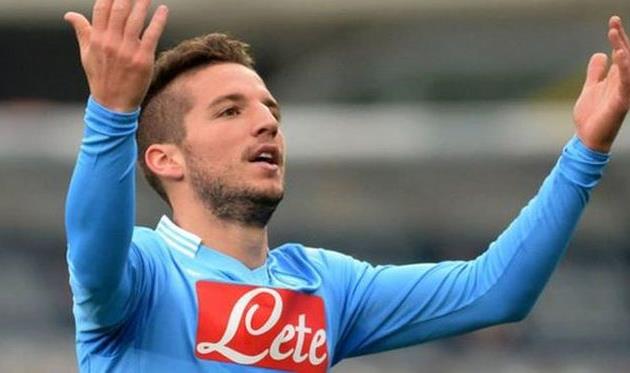 Мертенс стал автором дубля в ворота Пескары