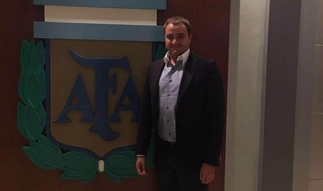 Андрей Павелко, Facebook