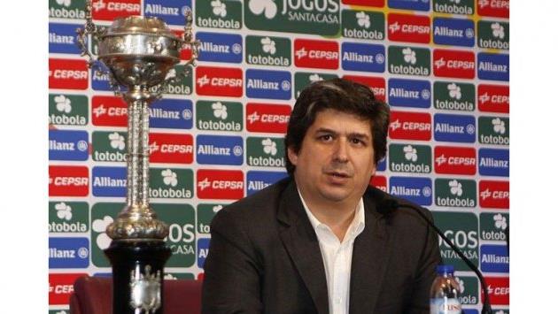 Лоуренсу Коэлью, record.xl.pt