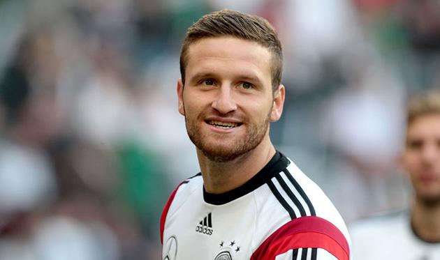 Шкодран Мустафи, umaxit.com