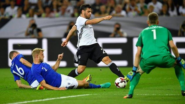 кевин фолланд, twitter