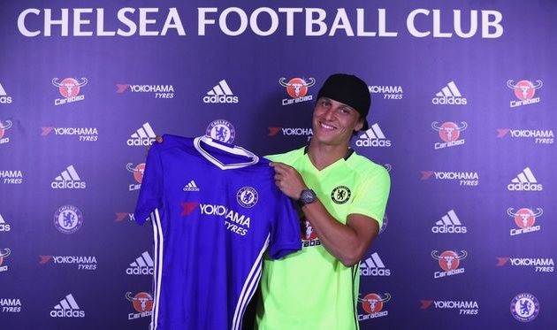 Давид Луис, Twitter.com