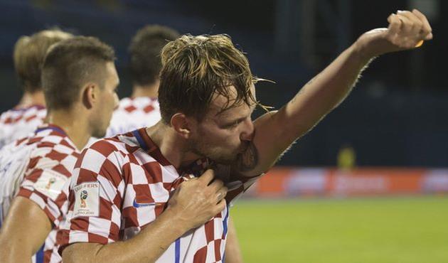 Иван Ракитич празднует гол в ворота сборной Турции, twitter.com/HNS