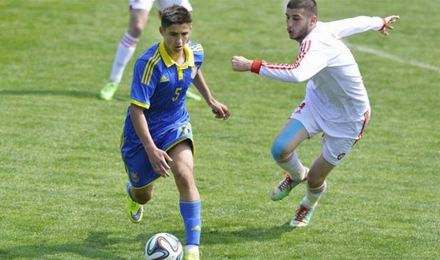 Марьян Швед (с мячом), google.com