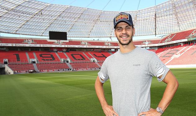 Александар Драгович, фото фк байер