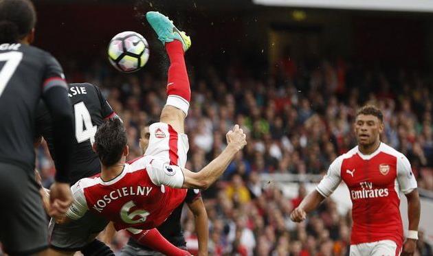 Гол Косельни ударом через себя, twitter.com/arsenal