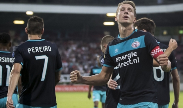 Люк де Йонг приложился к трем голам ПСВ, fcupdate.nl