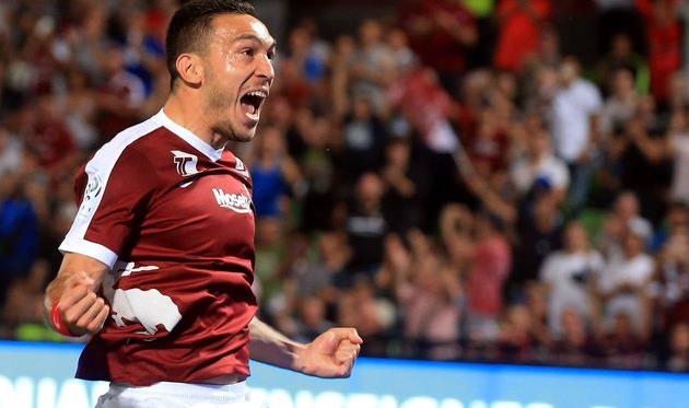 Мевлют Эрдинч, Twitter