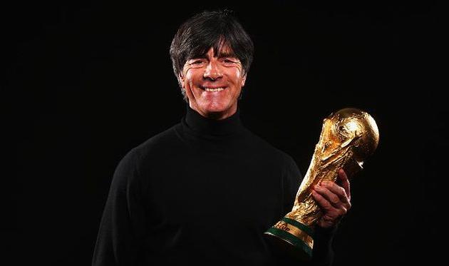 Йоахим Лёв с Кубком Мира, Getty Images